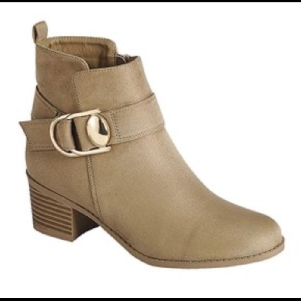 Forever link booties
